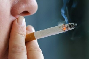 smoking-acne